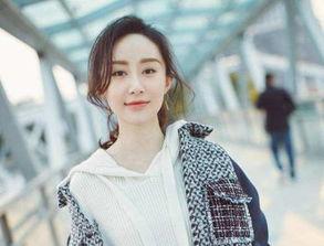 女星黑料女曝吃瓜网站,女星黑料曝光，吃瓜网站成焦点